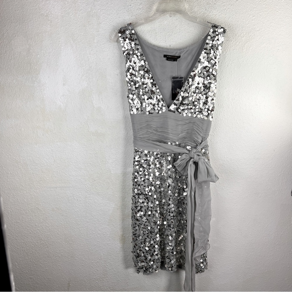 BCBGMAXAZRIA StunningSequined NWT Evening Dress. Size Large. Silk tie & waist